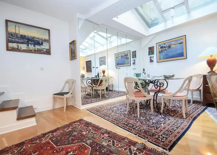 Galerie Des Arts - Elegant - By Mon Petit Faré